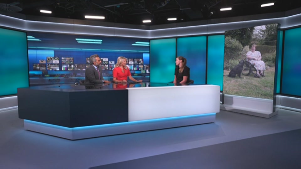 Still from ITV at 19:00