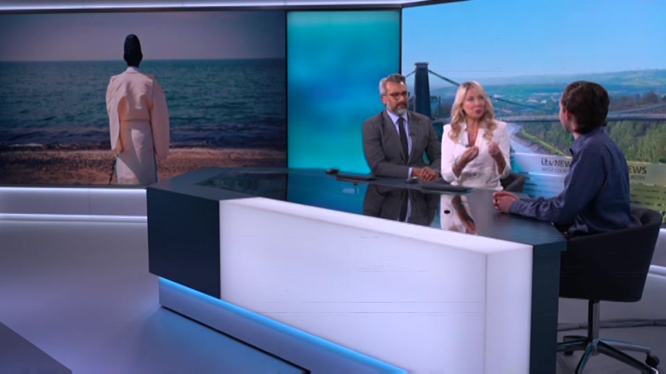 Still from ITV at 17:00
