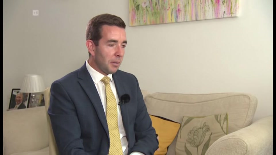 Broadcast still at 43m. ITV, ITV Evening News, 18 August 2026.