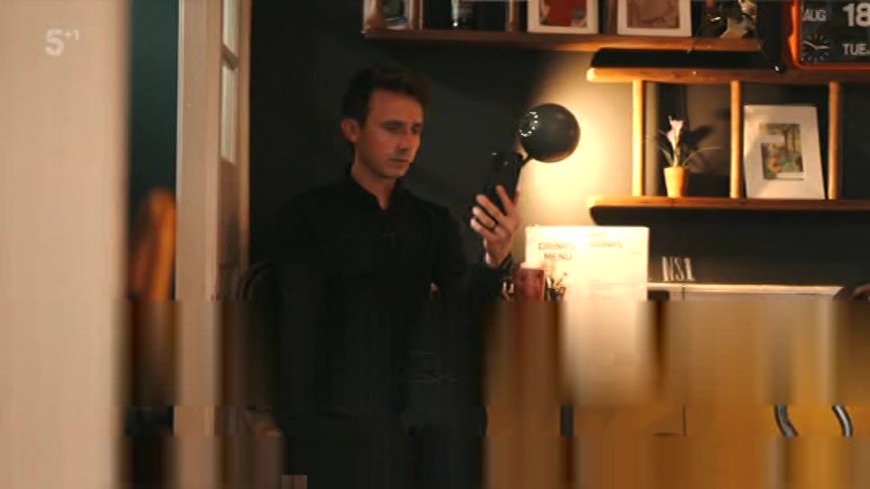 Still from Channel 5 at 3:00