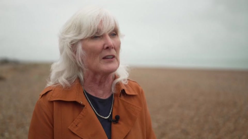 Broadcast still at 15m. ITV, ITV News at Ten, 19 August 2026.